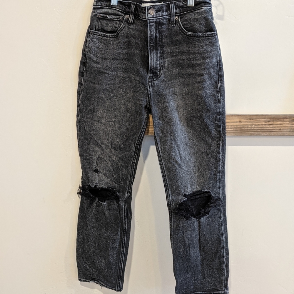 Abercrombie and Fitch ankle straight  jeans